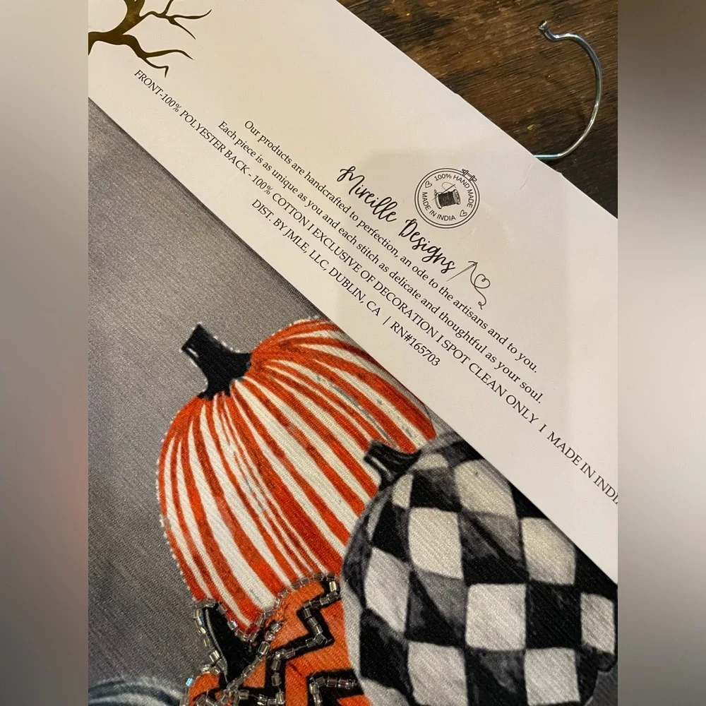 HAUNTED LANE NWT Halloween Bead Accent Ghost Pumpkin Decorative Table Runner